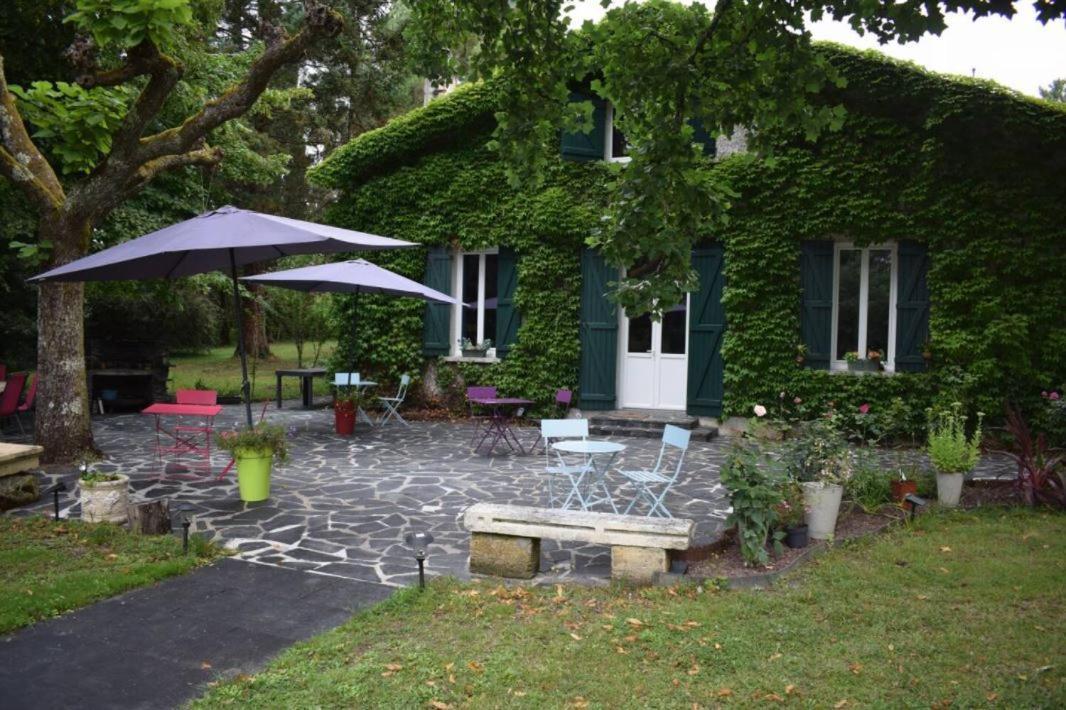 Domaine la tuilerie Bed & Breakfast Guîtres Exterior foto